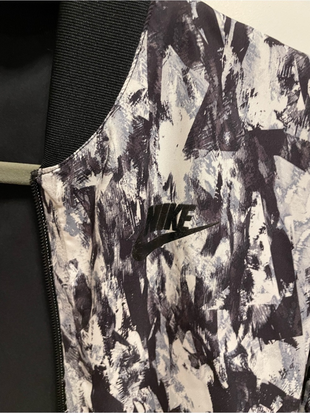 NIKE Black Bomber Jacket with Printed Lining - reversible size S - retro - Picture 5 of 6